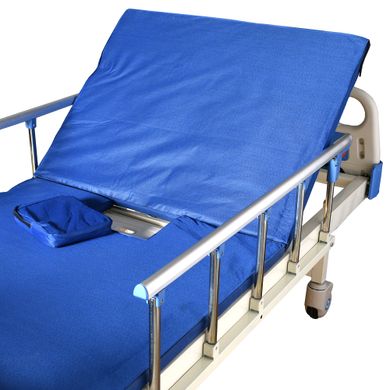 Медичне ліжко на колесах Supretto механічне 2-секційне (уцінка)