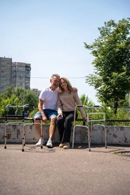 Ходунки шагающие AIRM HEALTH регулируемые по высоте (9510)